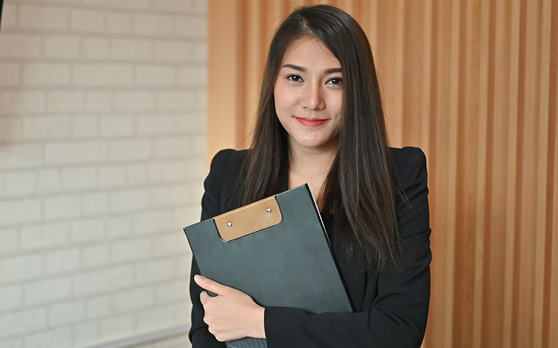 secretary-women-working-in-business